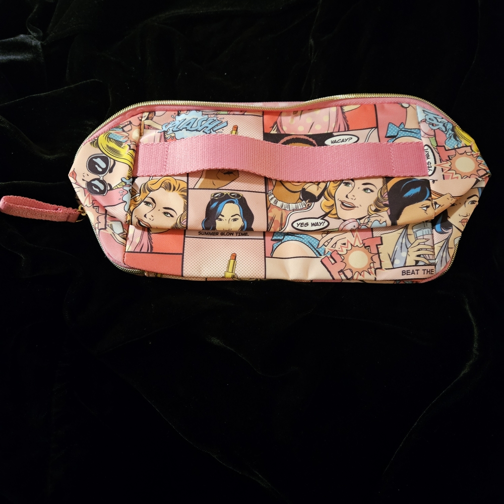 Estee Lauder Cosmetic Bag